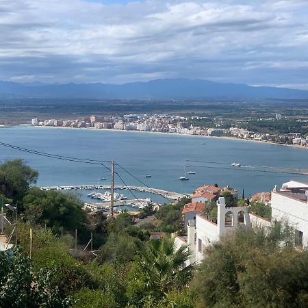 La Baie De Rose Lägenhet Rosas Exteriör bild
