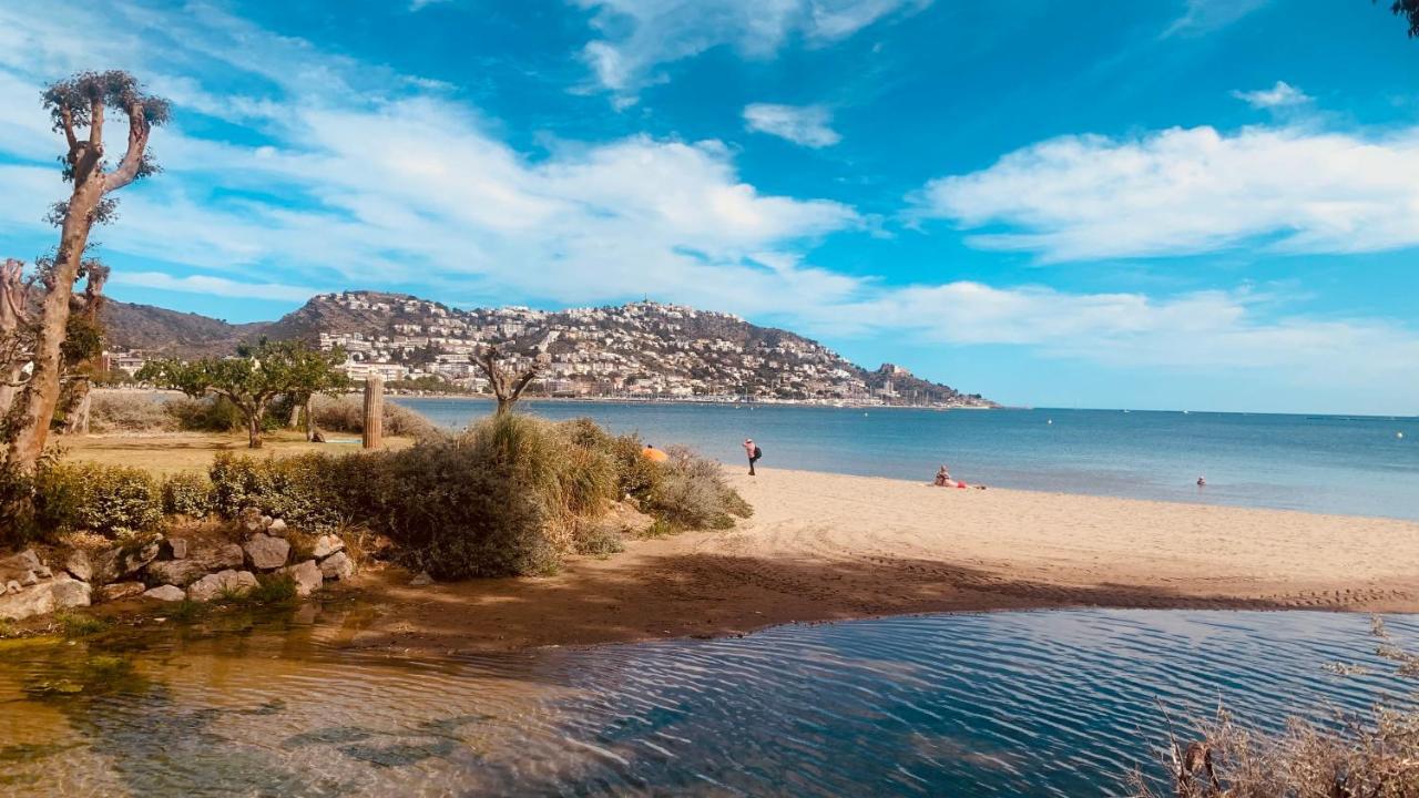 La Baie De Rose Lägenhet Rosas Exteriör bild